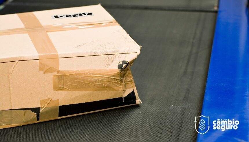 02 Como enviar documentos ou encomendas para o exterior? Confira nosso guia para decidir a melhor opção