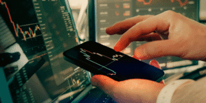 RCS_202511_P_16_Post-Blog-1-Integracao-entre-Cambio-e-Criptomoedas-2-300x150 Integração entre Câmbio e Criptomoedas: Você sabe o que é isso?